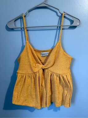 Urban Outfitters Yellow Top Size Large